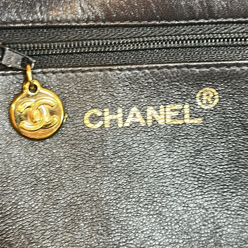 CHANEL CC XL Calfskin Tote With Chunky 24K Goldplated Chain #2 1991-94 COA - Picture 15 of 17